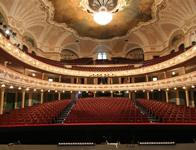 Musiktheater Karlín