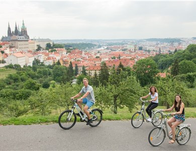Panoramaentdeckungstour durch Prag auf dem Rad, E-Bike oder E-Scooter