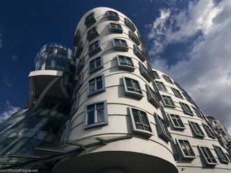 main picture 2 Dancing house Prague
