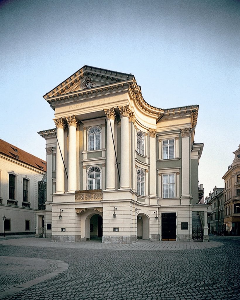 5 Estates theatre Prague