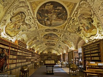 main picture 2 visit hradcany prague czech republic czechia