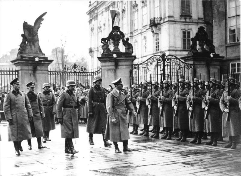 World War II tour Prague