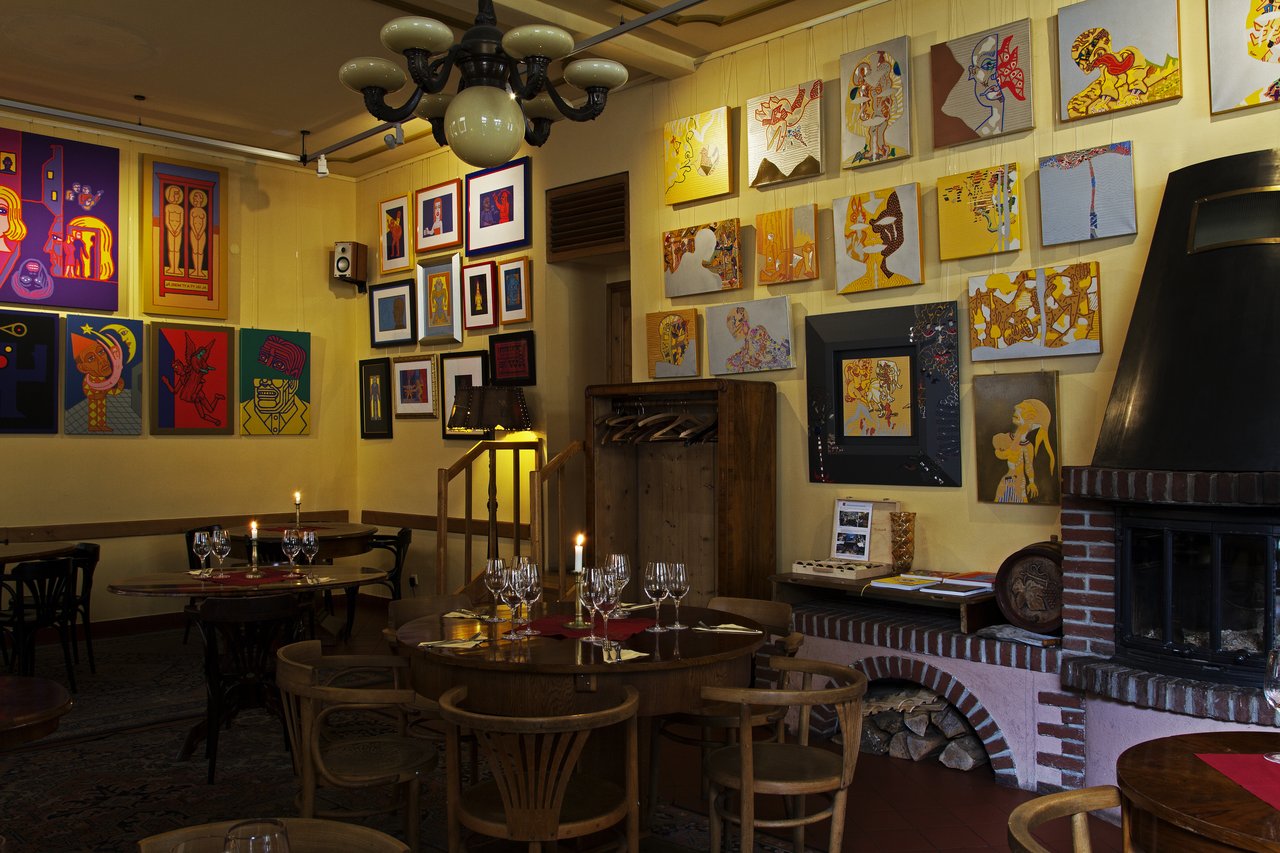 4 art and food restaurant prague czech republic czechia1