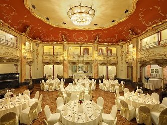 main picture mozart dinner prague boccaccio ballroom2